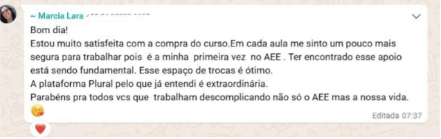 Depoimento de professora recomendando a plataforma Plural